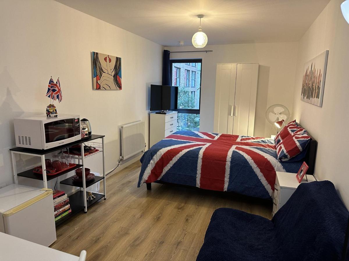 Modern, Large Independent Room With En-Suite Bathroom In Private Owned Apartment Λονδίνο Εξωτερικό φωτογραφία